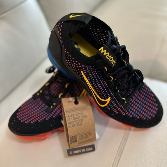 Nike Air VaporMax 2021 Flyknit GS Gradient Black Multi Womens/Boys - Picture 6 of 10